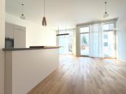 Helle und moderne 2 Zimmer Wohnung mit Loft Charakter