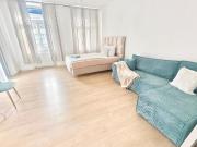 Helle und wunderschöne 2 Zimmer Wohnung Nähe... Helle und wunderschöne 2 Zimmer Wohnung Nähe...