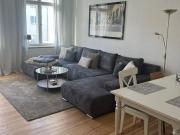 Helle, voll möblierte 2 Zimmer Wohnung in Berlin Temeplhof