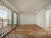 Helle Wohlfühloase mit Balkon