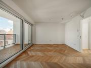 Helle Wohlfühloase mit Balkon