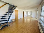 Helle Wohlfühlwohnung mit zwei Balkonen, ruhig gelegen...