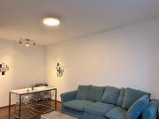 Helle Wohnung in der Altstadt mit Balkon, EBK & Möbeln...