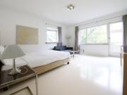 Helle Wohnung mit Balkon