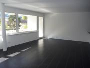 Helle Wohnung mit Balkon