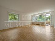 Helle Wohnung mit Balkon – am Schinkels Park