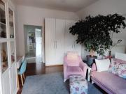 Helle Zwei Zimmer Wohnung in zentraler Lage