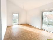 Heller Erstbezug mit Fußbodenheizung und Südterrasse in...