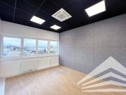 Helles 130 m² Büro mit Klima und Parkplätzen im DOPPL...