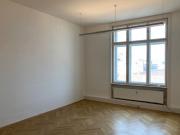 Helles Altbau Büro beim Alten AKH