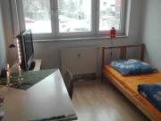 Helles, möbliertes Zimmer in 2er WG in München – ruhige Lage