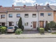 Helles Reihenmittelhaus an der Hufeisensiedlung in Britz