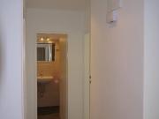 Helles, ruhiges Zimmer in netter Gesellschaft