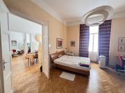 Helles Stilaltbau Büro nähe Wien Mitte