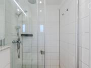 Helles Studio Apartment mit Balkon & Fernsehturmblick im...