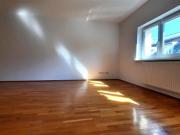HELLIGKEIT RUHE GEMÜTLICHKEIT MIT BALKON