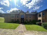 Henderland Road, Bearsden, 2 Bedroom Flat