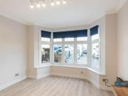 Hendon Way, London, Studio Flat For