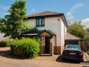 Henlow Place, Richmond, TW10