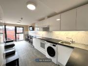 Hepburn Road, Bristol BS2, 4 bed flat to rent, £3,340...