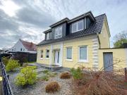 Herausragendes EFH mit Garten und Carport in...