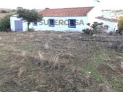 Herdade com 13,8 Hectares Localizada a 5 Kms da Vila de...
