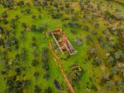 Herdade com moradia para recuperar [ barragem e ribeiro...