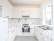Heriot Road NW4, 2 bed flat to rent, £1,700 pcm |...