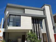 HERMOSA CAS EN VENTA EN CLUB DE GOLF LA LOMA