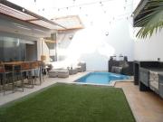 HERMOSA CASA 5 DORMITORIOS JARDÍN SAUNA GIMNASIO PISCINA