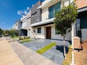 Hermosa Casa a Estrenar en Valle Imperial, Coto Imperio...