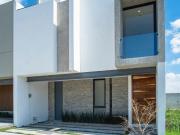 Hermosa Casa a Estrenar en Valle Imperial,Coto Maples