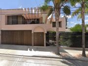 HERMOSA CASA ADJUDICADA A LA VENTA ENJARDINES DE LA...