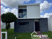 Hermosa casa al Norte de Mérida, 2 niveles