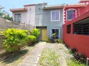 Hermosa Casa Amplia En Fracc. Laguna Real !