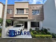 Hermosa casa, amplia, ubicada en Cuenca Ricaurte