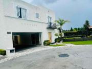 Hermosa casa amueblada