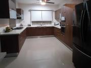| Hermosa casa amueblada, en renta. |