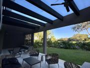 Hermosa casa amueblada y paneles solares con vista al...