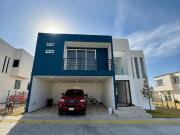 HERMOSA CASA CACALOMACAN