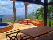 HERMOSA CASA CAMPESTRE CON TOQUE COLONIAL EN COLINAS DE... HERMOSA CASA CAMPESTRE CON TOQUE COLONIAL EN COLINAS DE...