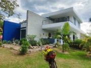Hermosa casa campestre en Condominio en La Mesa Cund...