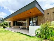 HERMOSA CASA CAMPESTRE EN PARCELACION