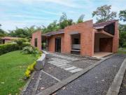 Hermosa casa campestre, vía a Cerrítos, entrada 16,...