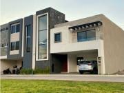 HERMOSA CASA CERCA UDLAP EN FRACC.NOBEL