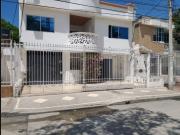 Hermosa casa con 2 apartamentos en Santa Marta E 5