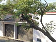 HERMOSA CASA CON ALBERCA EN VENTA DE REMATE EN...