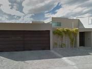 HERMOSA CASA CON ALBERCA EN VENTA UBICADA EN MANZANARES,...
