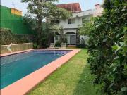 HERMOSA CASA CON AMPLIO TERRENO UBICADA EN ZONA DORADA