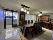 Hermosa casa con amplios espacios en 3 niveles en Lomas...